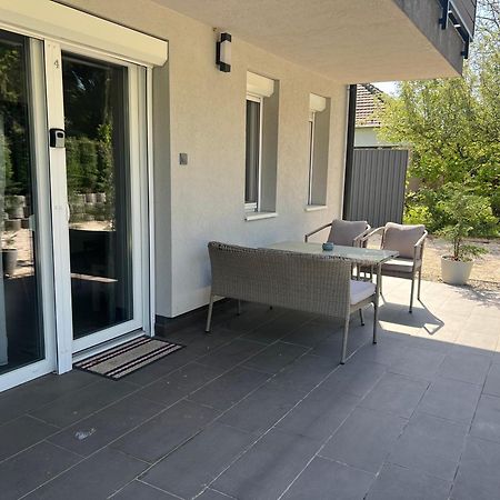 Sophia Apartman Goedoello Экстерьер фото
