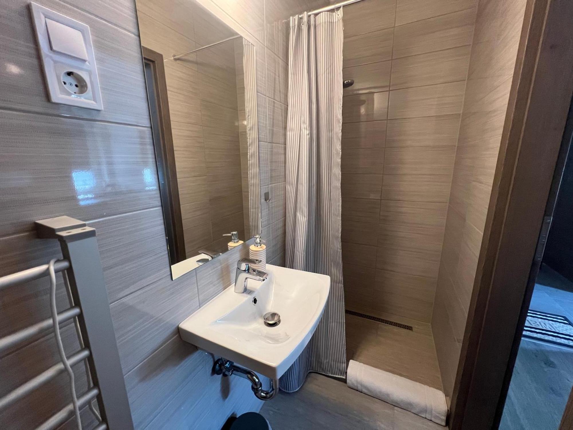 Sophia Apartman Goedoello Экстерьер фото