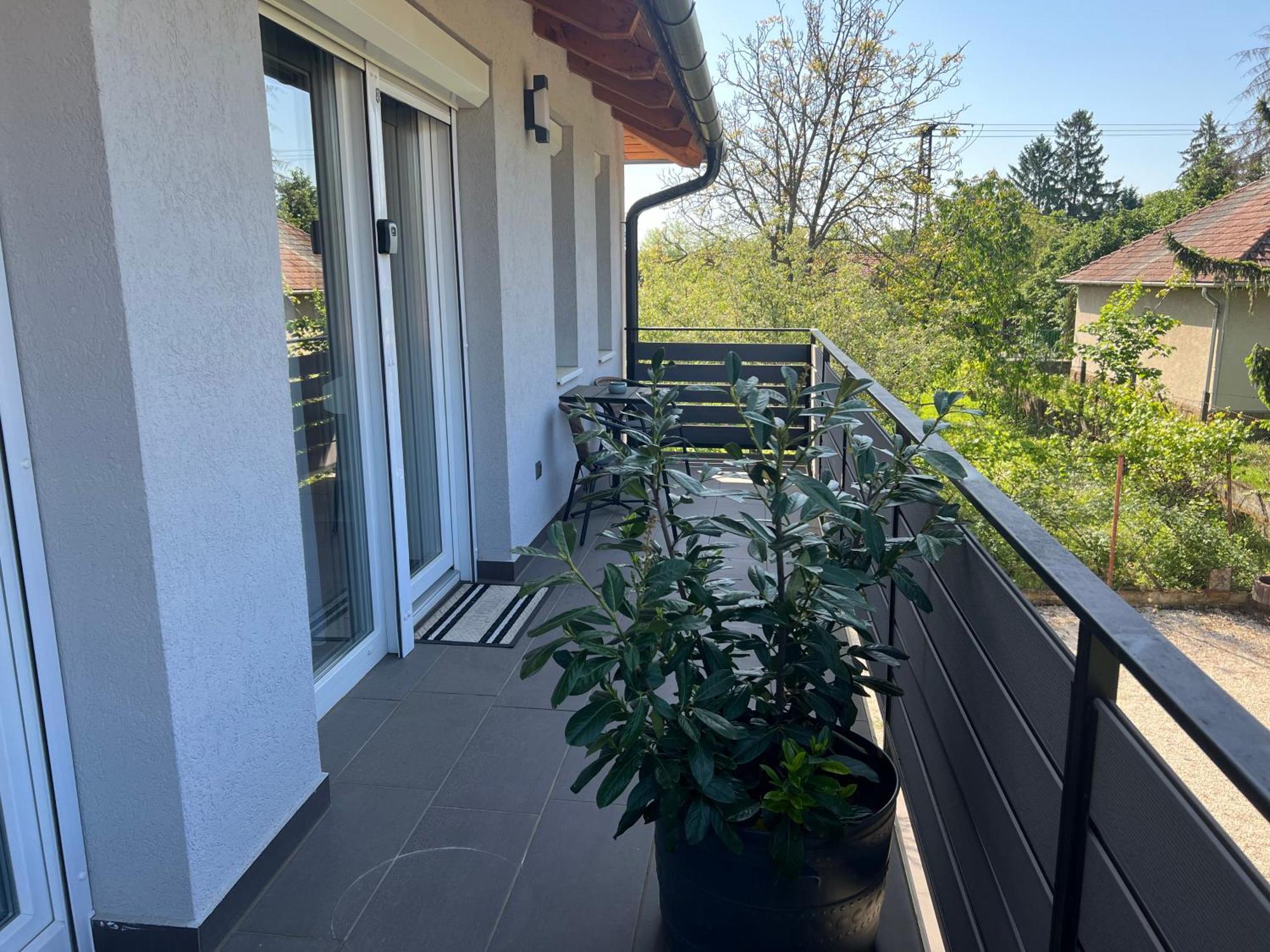 Sophia Apartman Goedoello Экстерьер фото