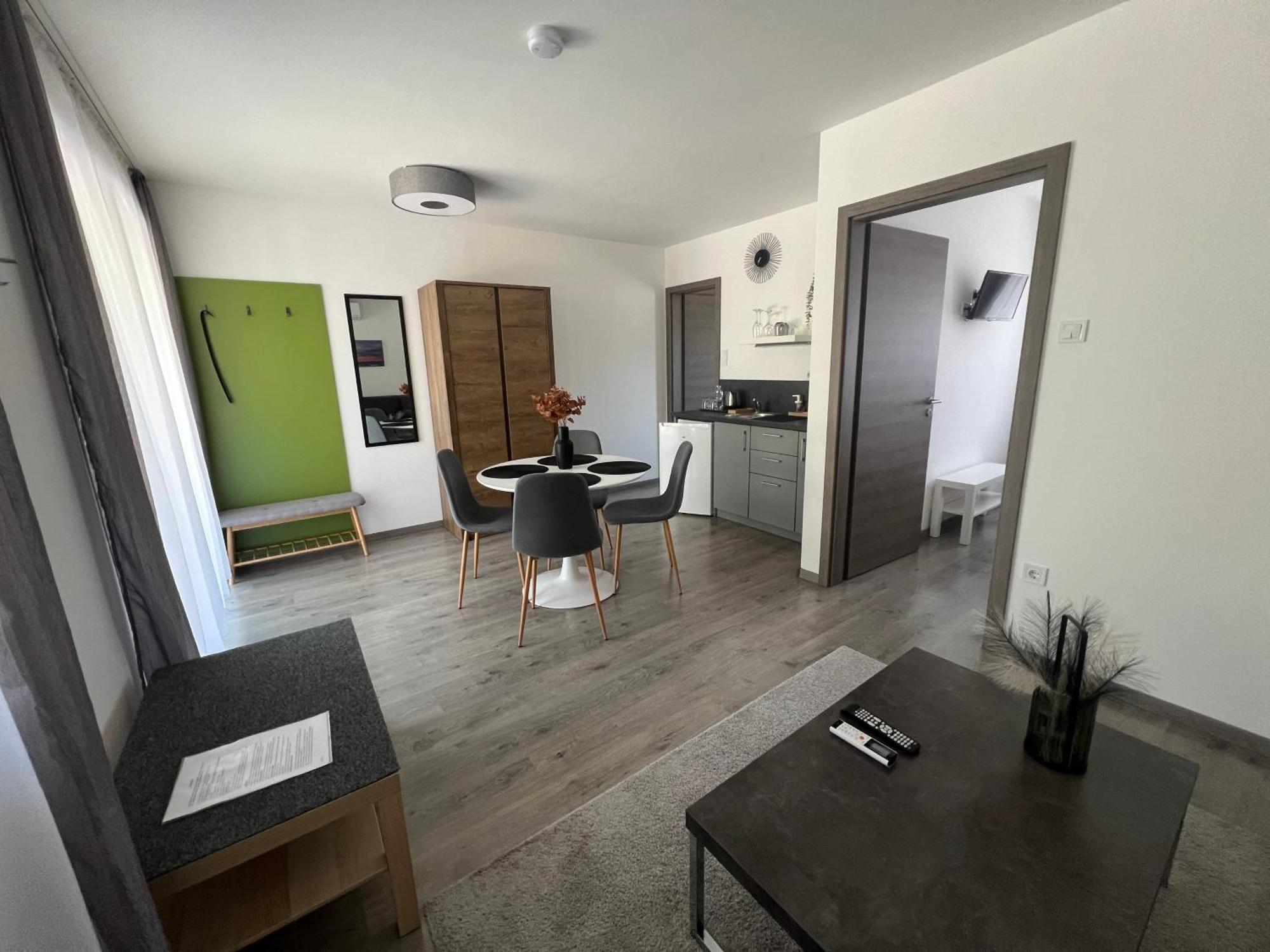 Sophia Apartman Goedoello Экстерьер фото
