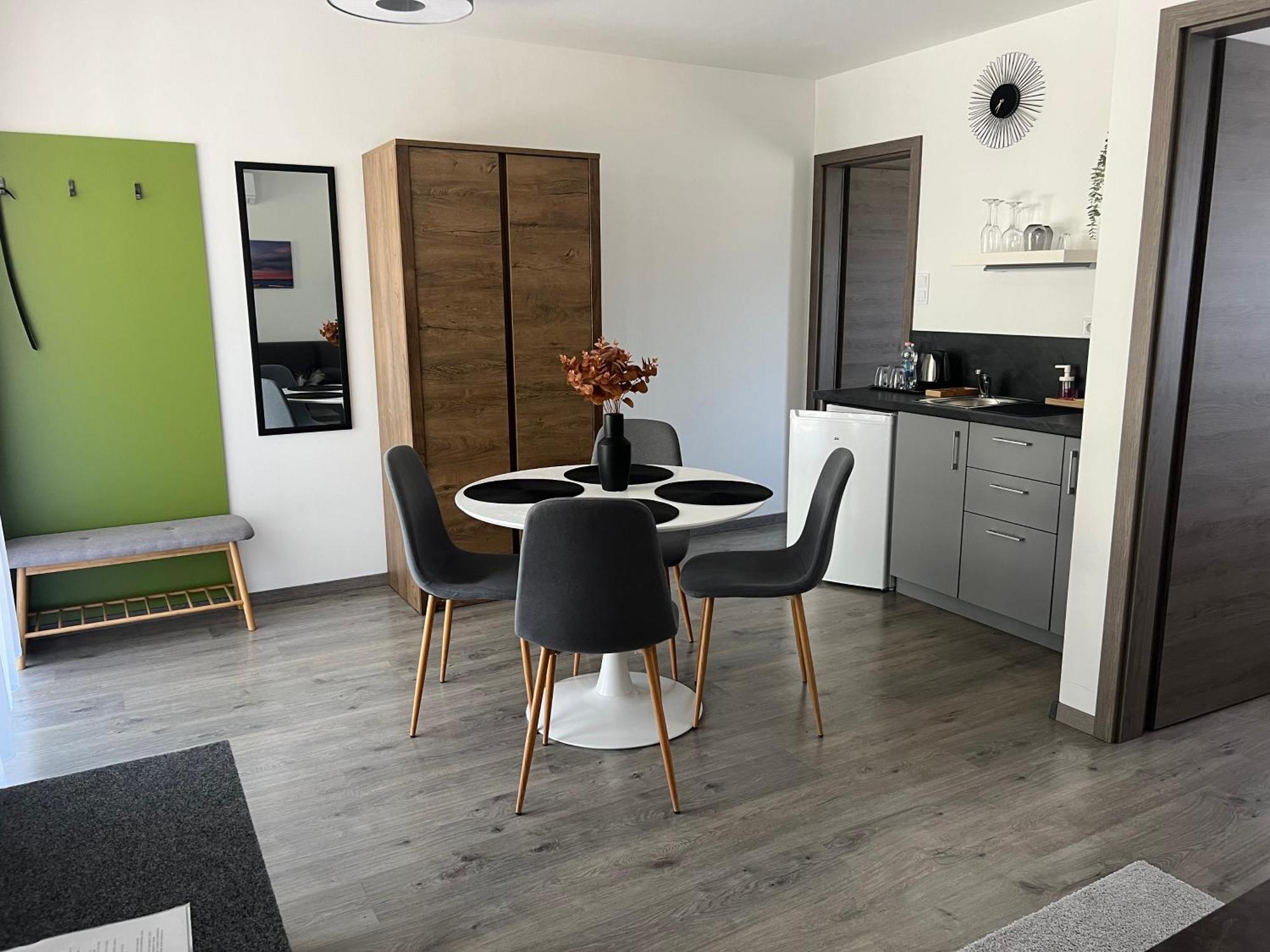 Sophia Apartman Goedoello Экстерьер фото